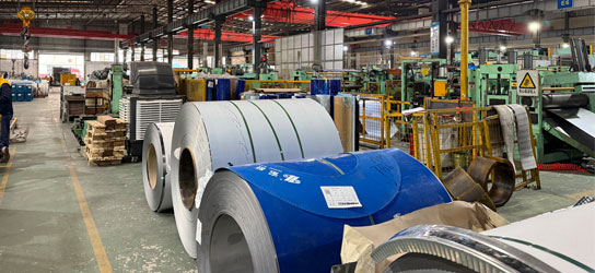 Corrugated stainless steel plate on water