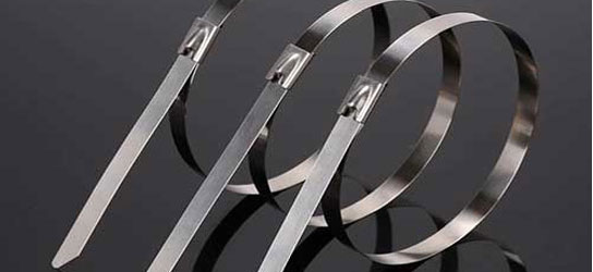 What are A20 stainless steel belts and A200 stainless steel buckles?
