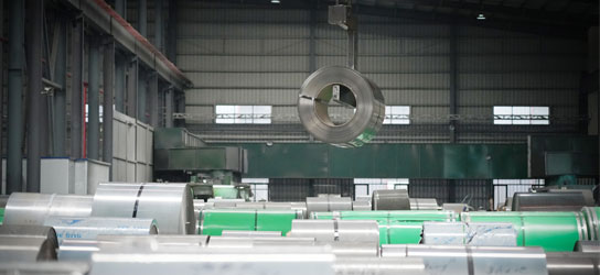 Hot rolling process of stainless steel coil production